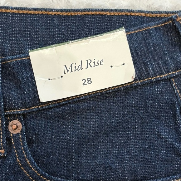 ABERCROMBIE & FITCH Denim Skirt Mid Rise Dark Wash NWT Size 28 - Picture 4 of 10